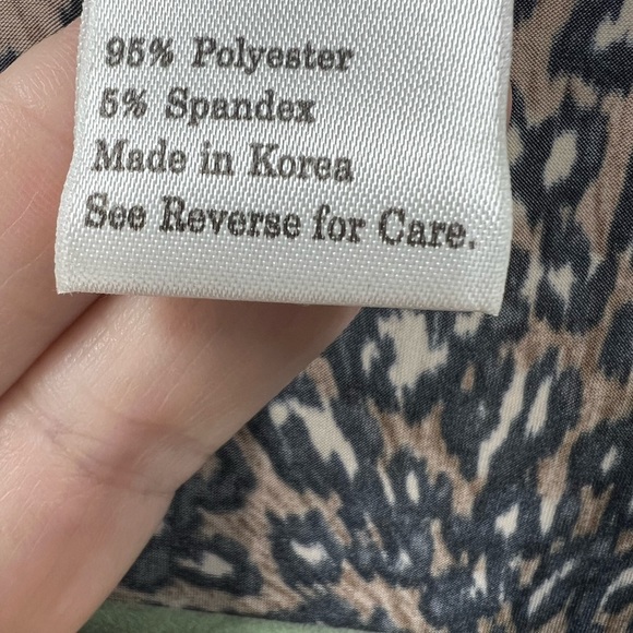 Exclusively Misook leopard print, sequent zip front jacket M - Picture 11 of 12